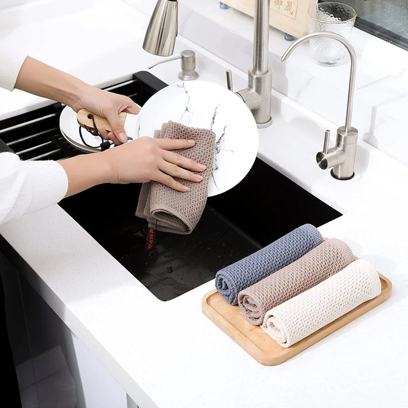 100% Ultra Soft Waffle Weave Cotton Kitchen Towels