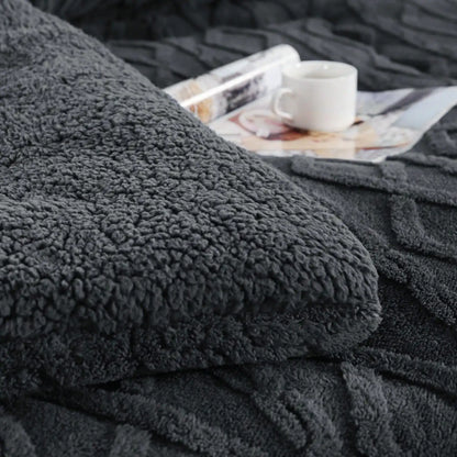 Thick Ultra-Soft Taffeta Comforter